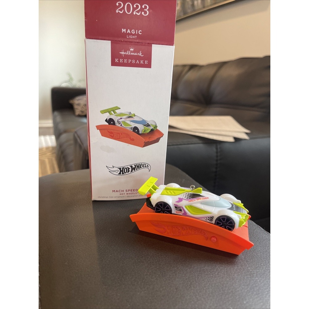 Hallmark 'Mach Speeder' From Hot Wheels Magic Light 2023 Ornament